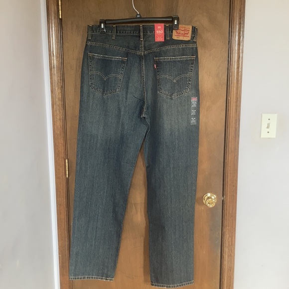 Relisted Levi’s 550 relaxed slight distressed jean tapered leg 40 X 36 big&tall - Picture 8 of 17